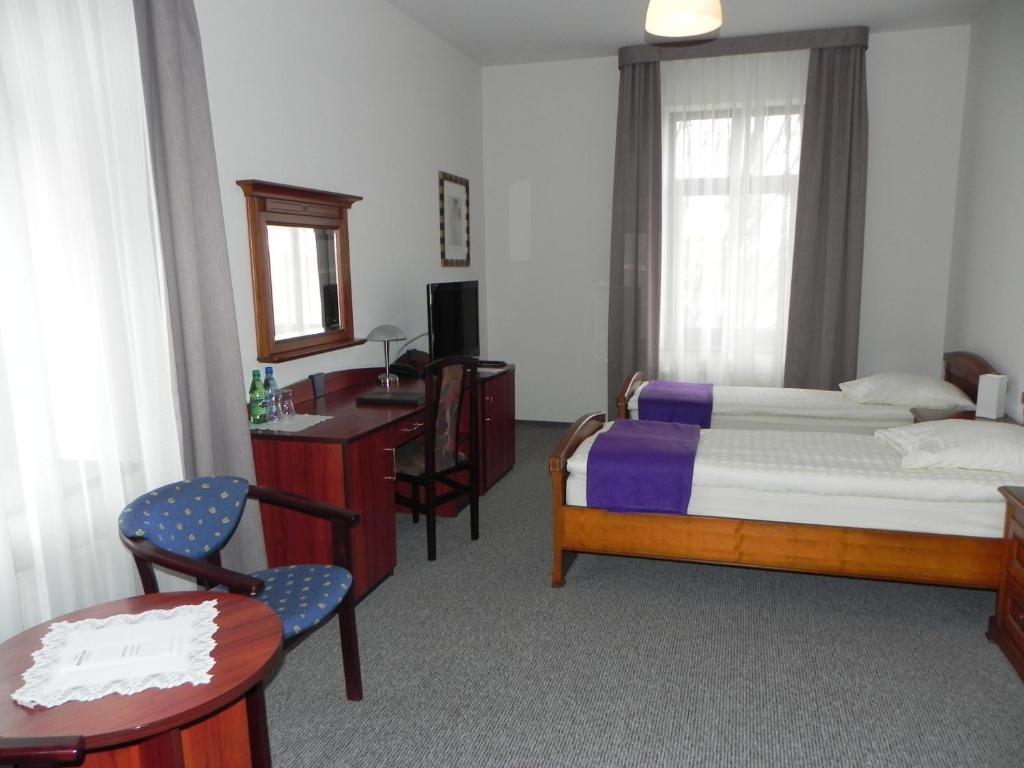 Pensjonat Galery Świebodzice Zimmer foto
