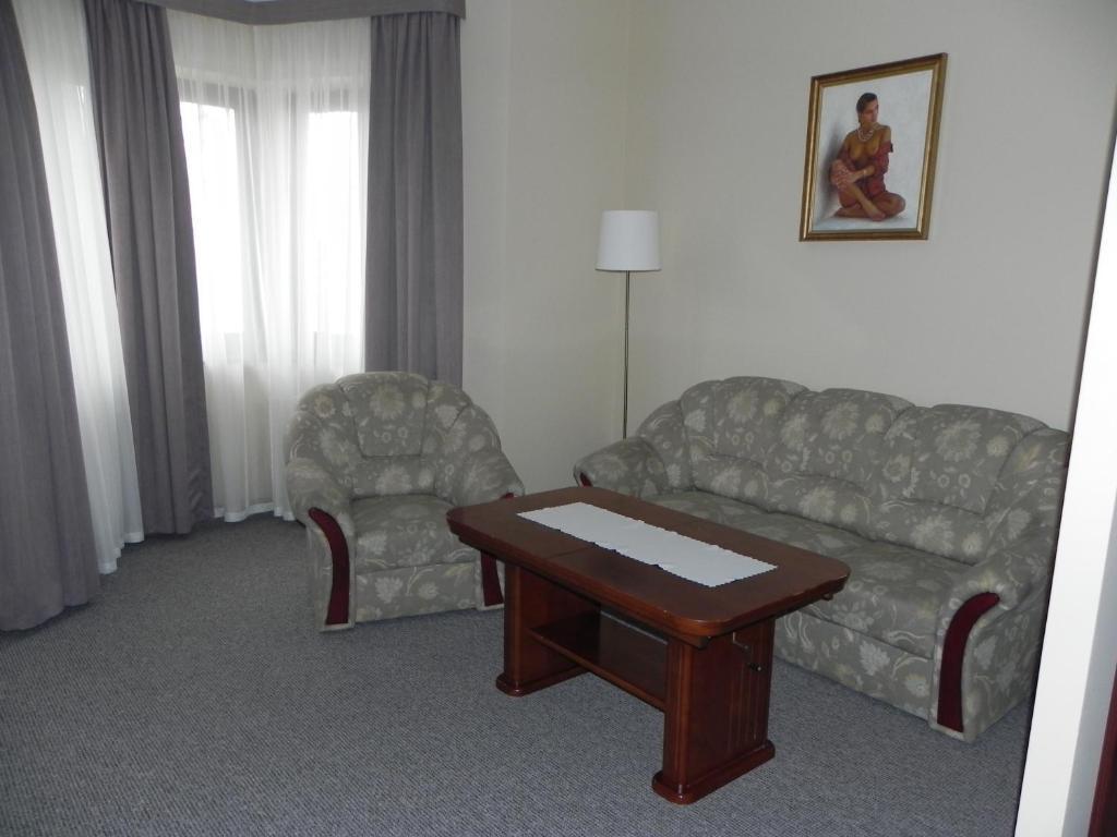 Pensjonat Galery Świebodzice Zimmer foto