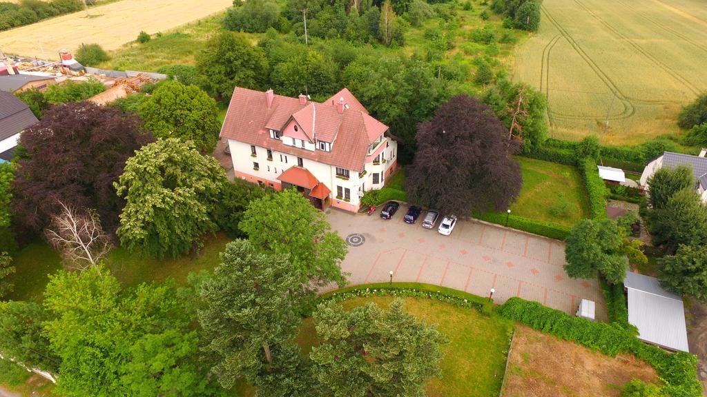 Pensjonat Galery Świebodzice Exterior foto